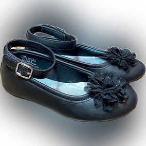 **Charming Rachel Shoes Girls' Dress Shoes - Size 12M with Velcro Strap**